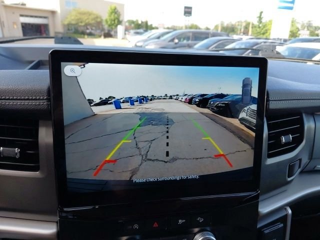 Used 2024 Blue Ford XLT image 17