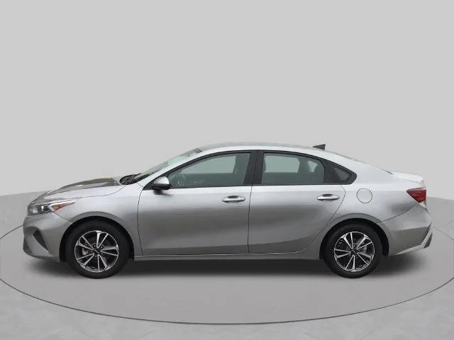Used 2024 Kia Forte LXS with VIN 3KPF24AD6RE772570 for sale in Marshfield, MO