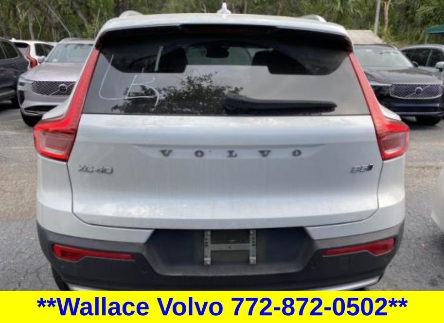 Used 2023 White Volvo Ultimate image 2