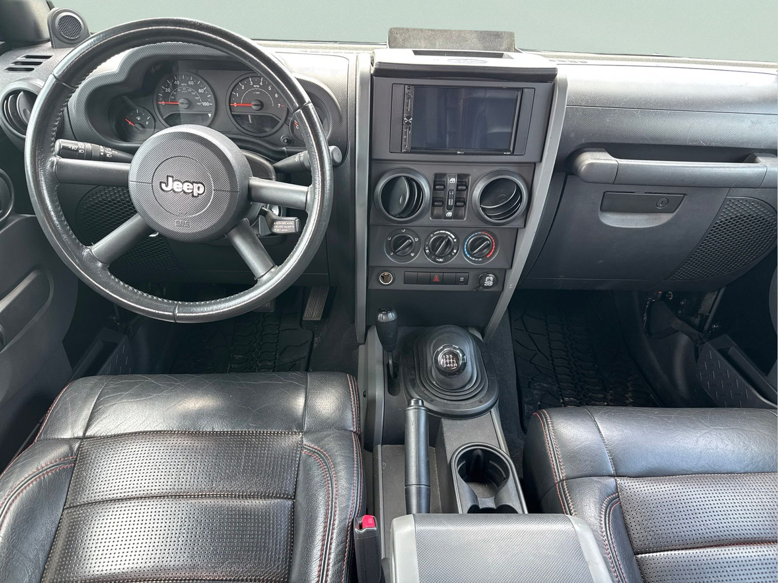 Used 2008 Black Jeep Unlimited X image 9