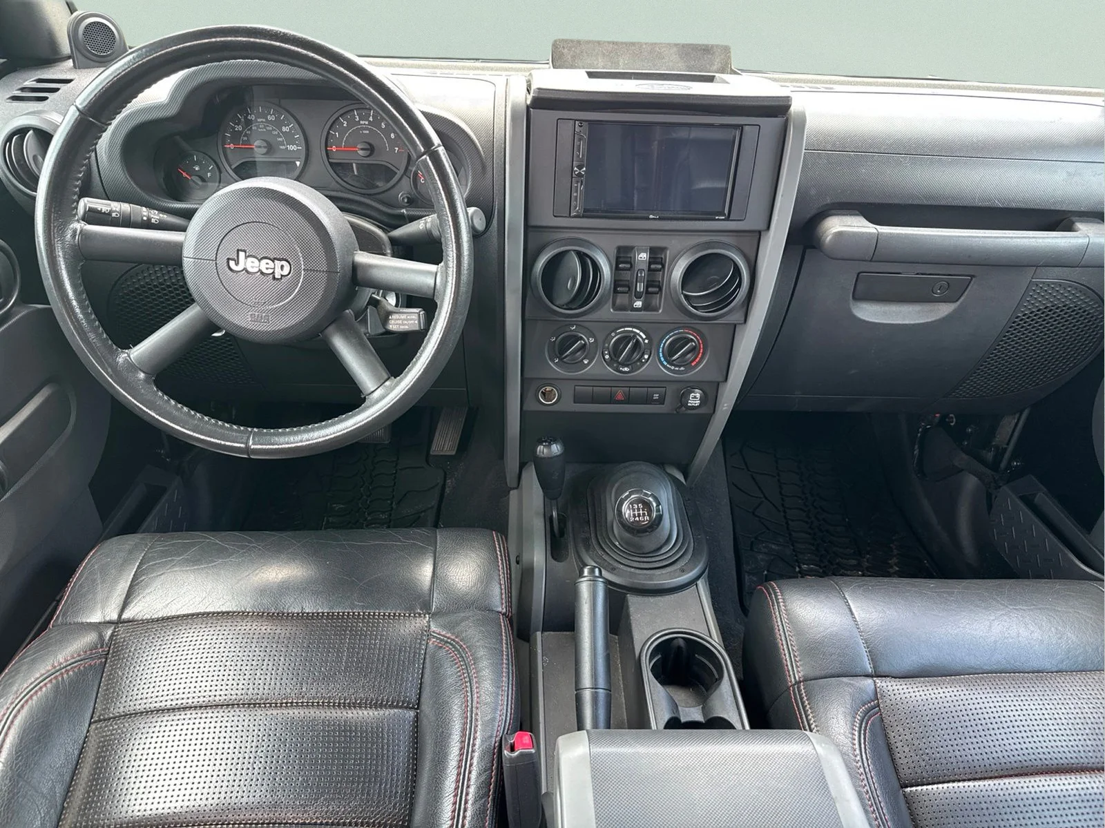 Used 2008 Black Jeep Unlimited X image 9