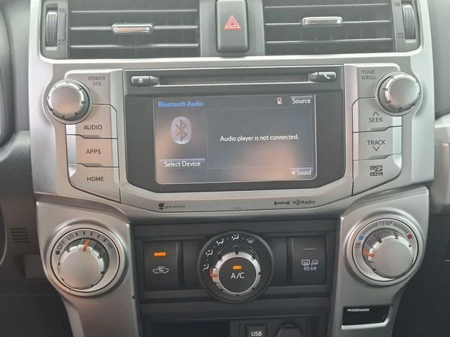 Used 2017 Silver Toyota SR5 image 21