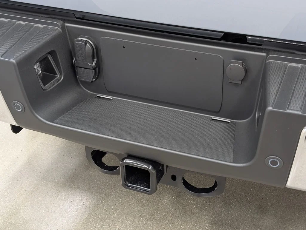 New 2026 Glacier Gray Metallic Tri-Coat Ford F-250® Lariat® image 29