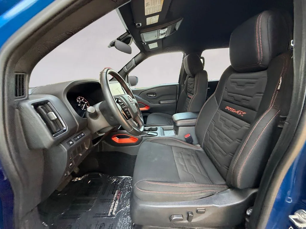 Used 2025 Blue Nissan PRO-4X image 10