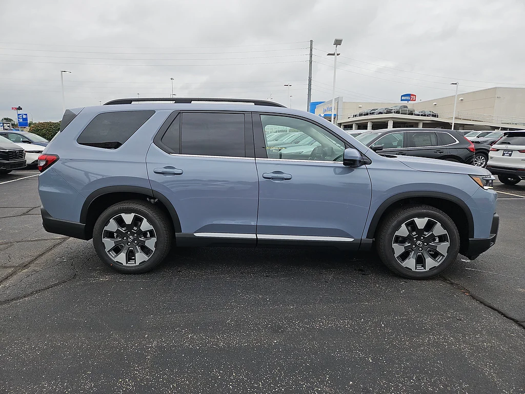 2026 Honda Pilot Elite, photo 7 of 12
