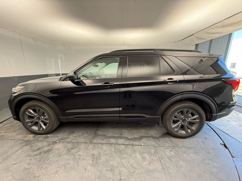 New 2026 Agate Black Metallic Ford Active image 11