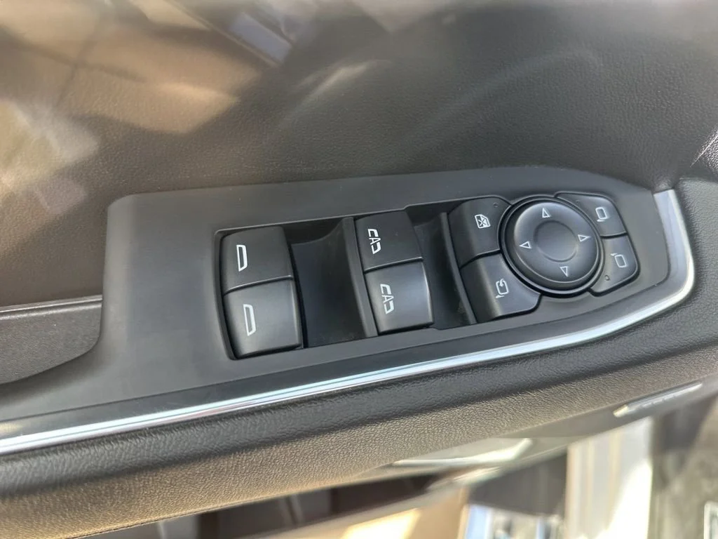 2024 Chevrolet Silverado 1500 LTZ - Photo 7