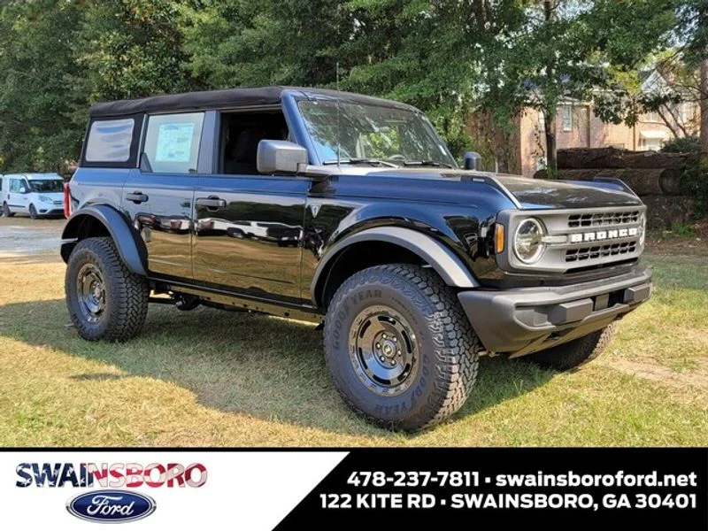 2025 Ford Bronco Base 4x4's photo