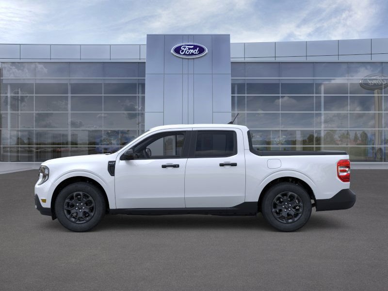 New 2025 Space White Metallic Ford XLT image 3