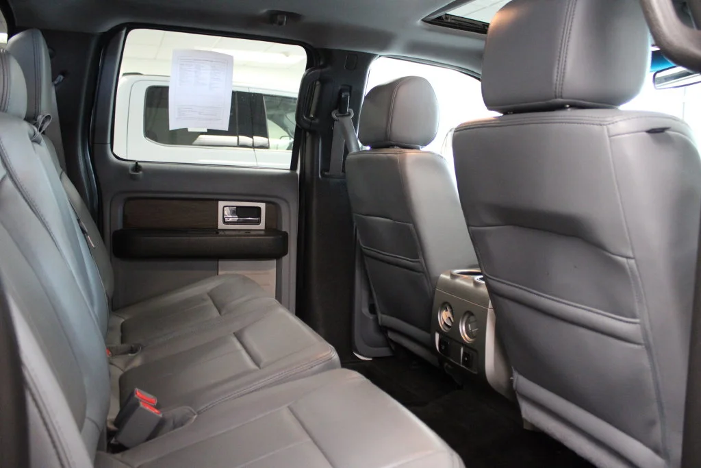 Used 2014 White Platinum Tri-Coat Metallic Ford Lariat image 36