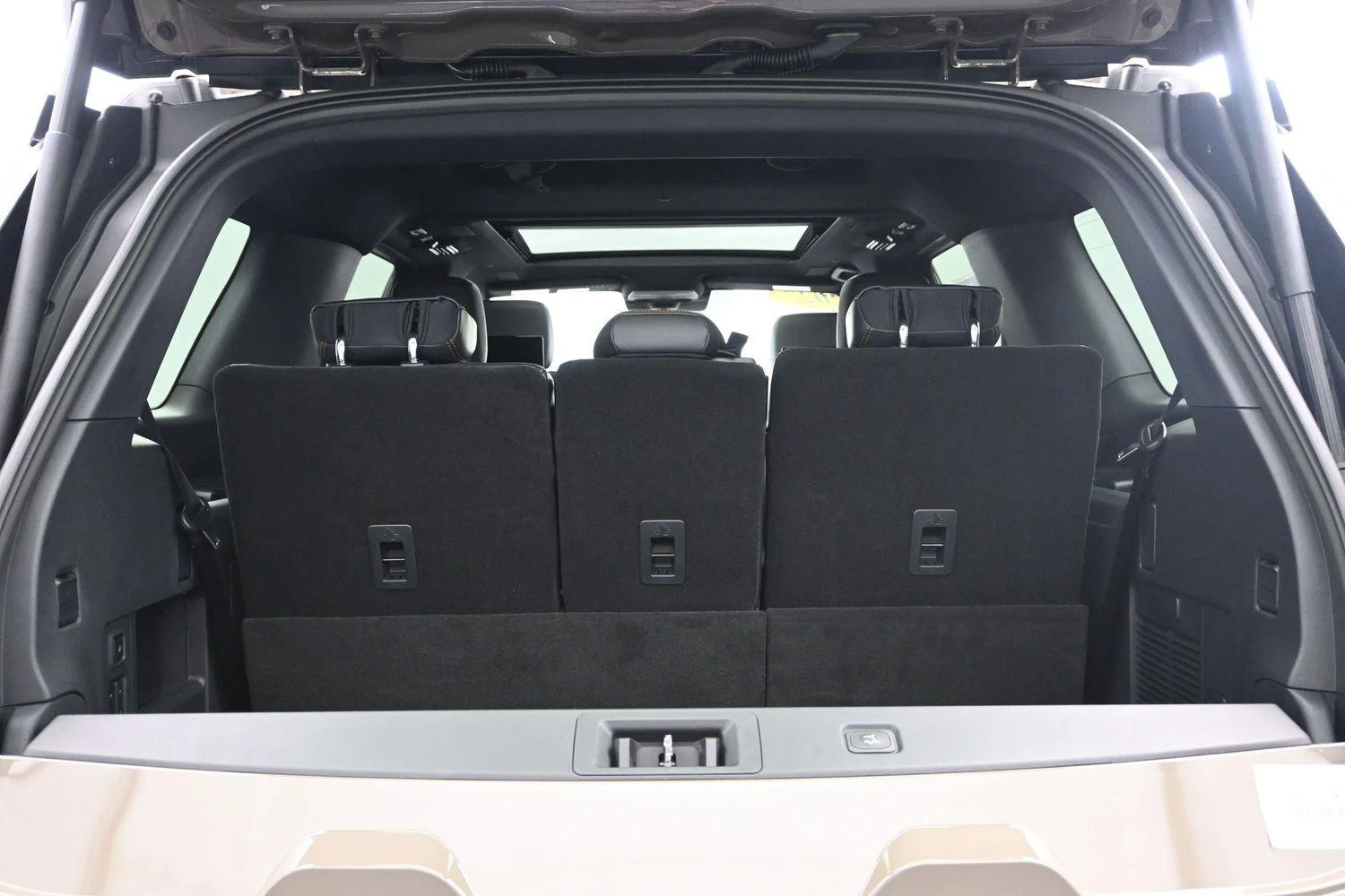 New 2027 Marsh Gray Ford Tremor® image 18