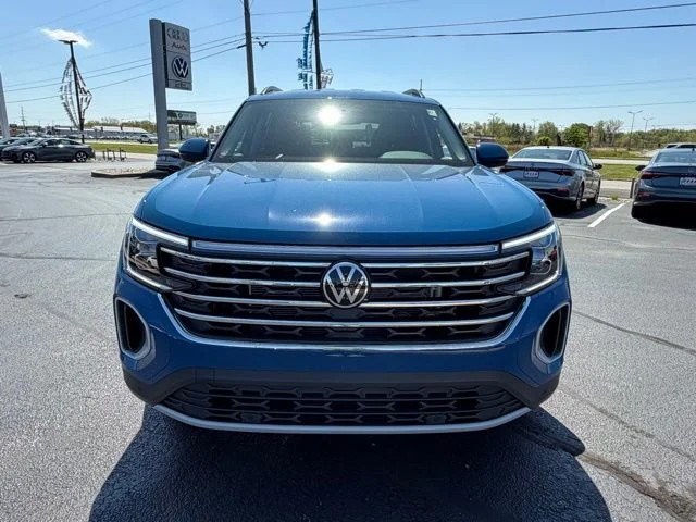 New 2026  Volkswagen 2.0T SE w/Technology image 2