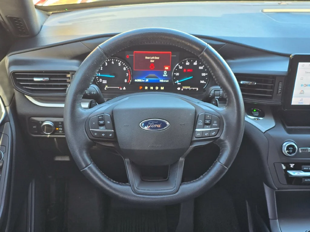 Used 2020 Black Ford XLT image 18