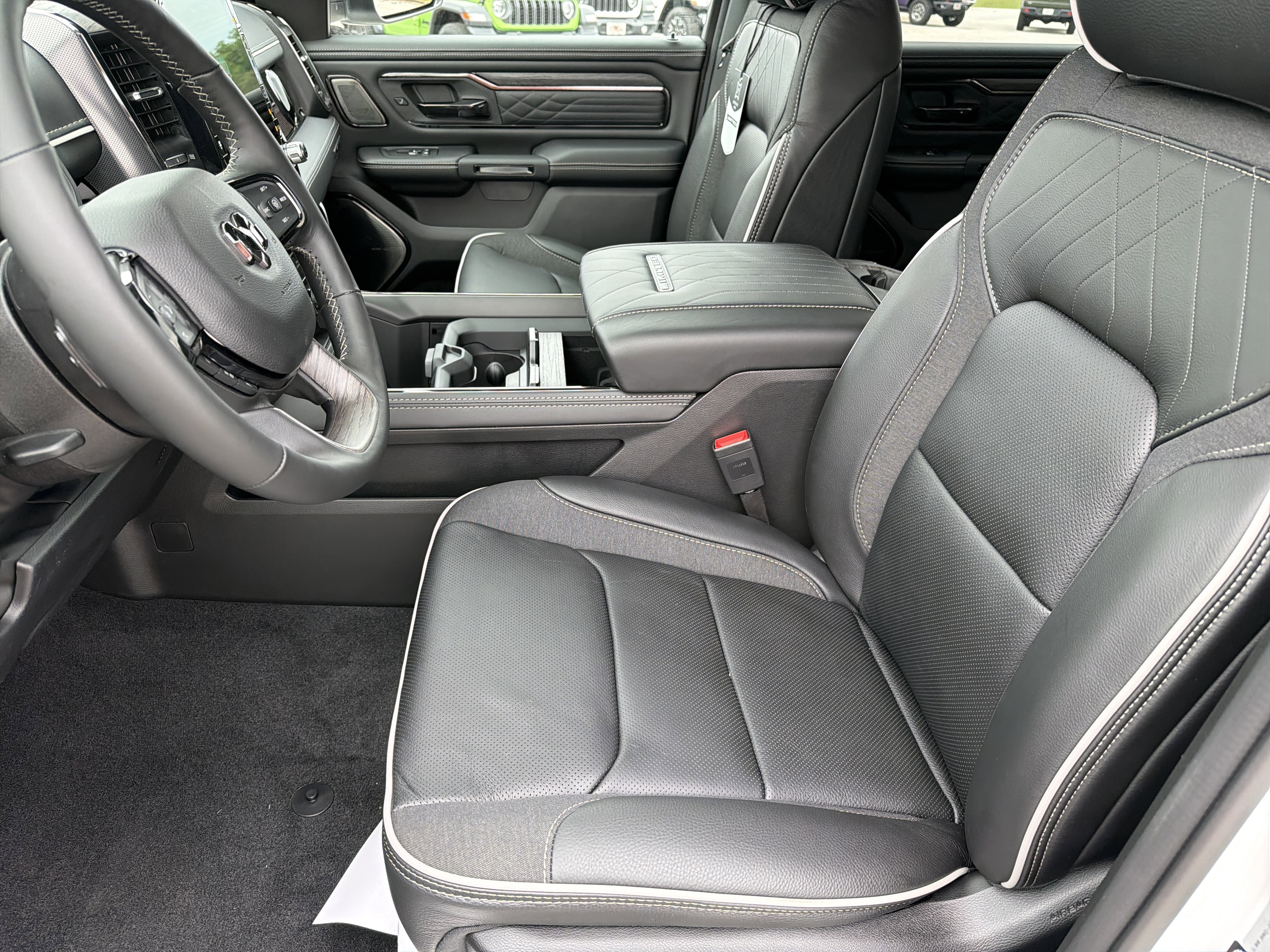 New 2026 Ivory White Tri-Coat Pearl-Coat Exterior Paint RAM Limited image 10