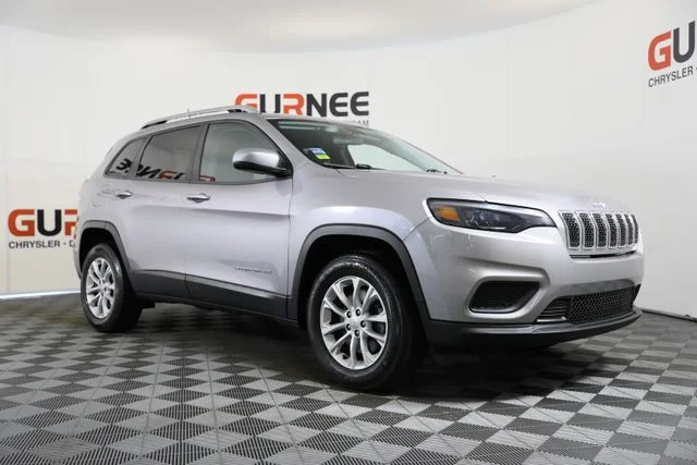 Used 2020 Silver Jeep Latitude image 1