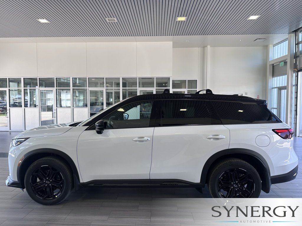 New 2027 2T RAD WHT INFINITI Sport AWD image 8
