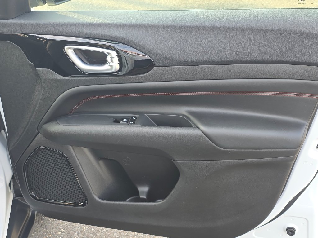 Used 2025 Bright White Clear Coat Jeep Trailhawk image 20