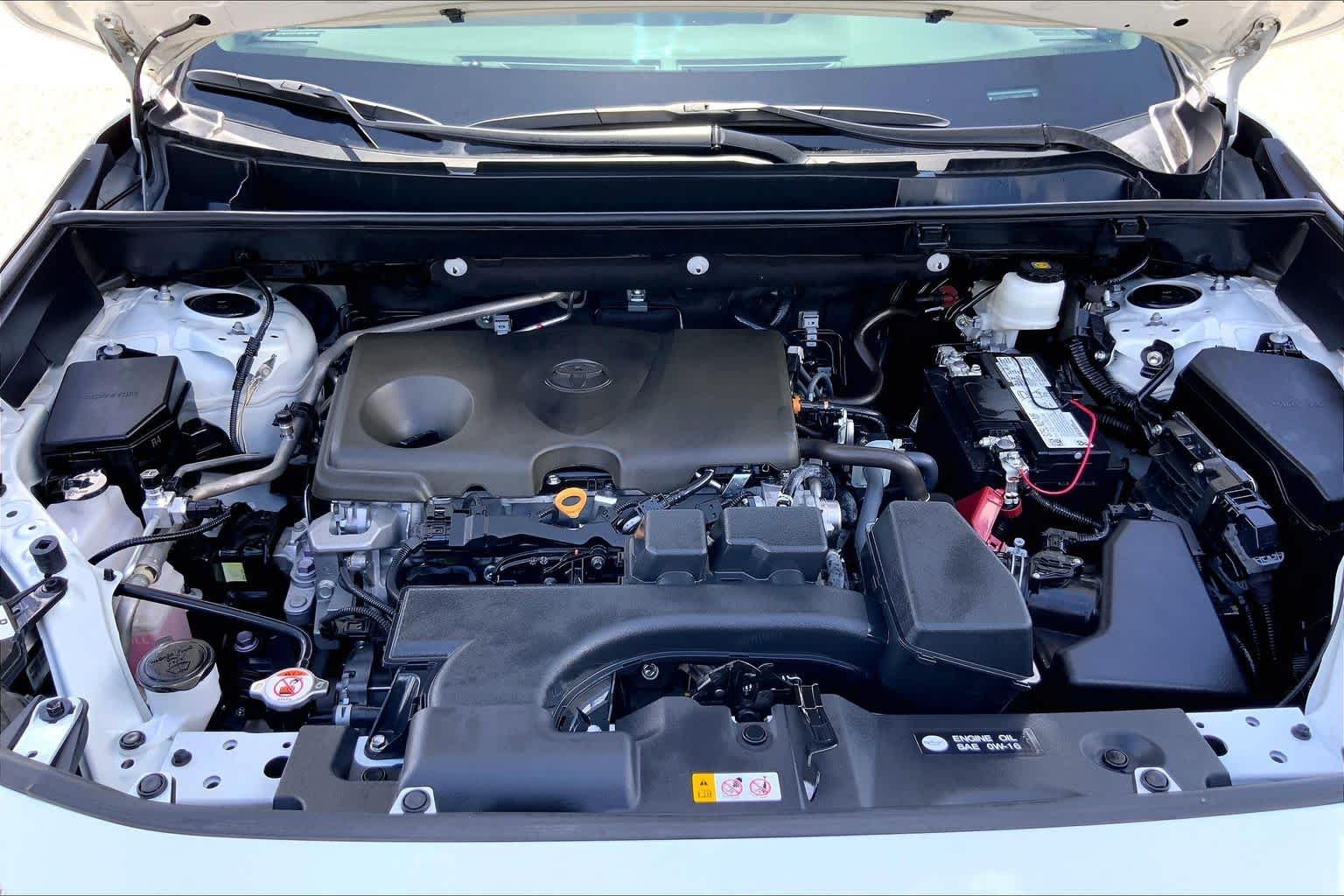 Used 2024 Wind Chill Pearl Toyota Limited image 31