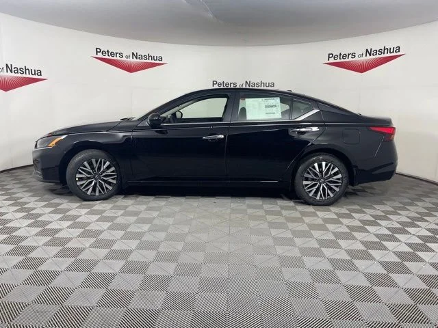 New 2026 Black Nissan 2.5 SV image 4