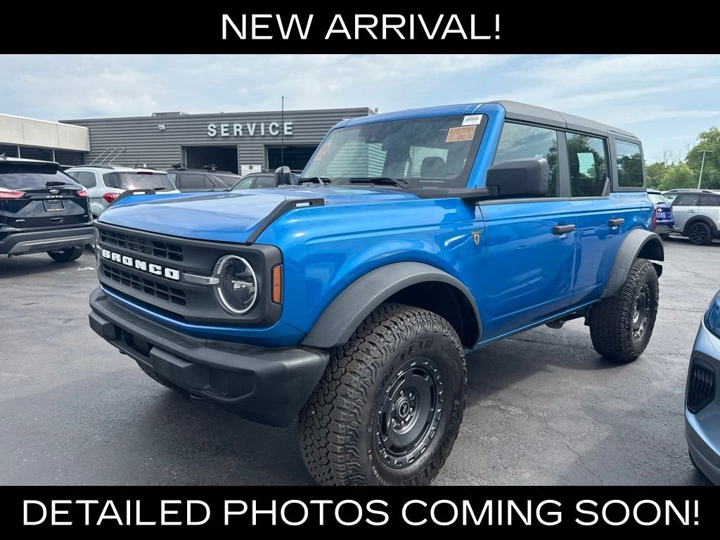 Used 2025 Blue Metallic Ford Base image 2