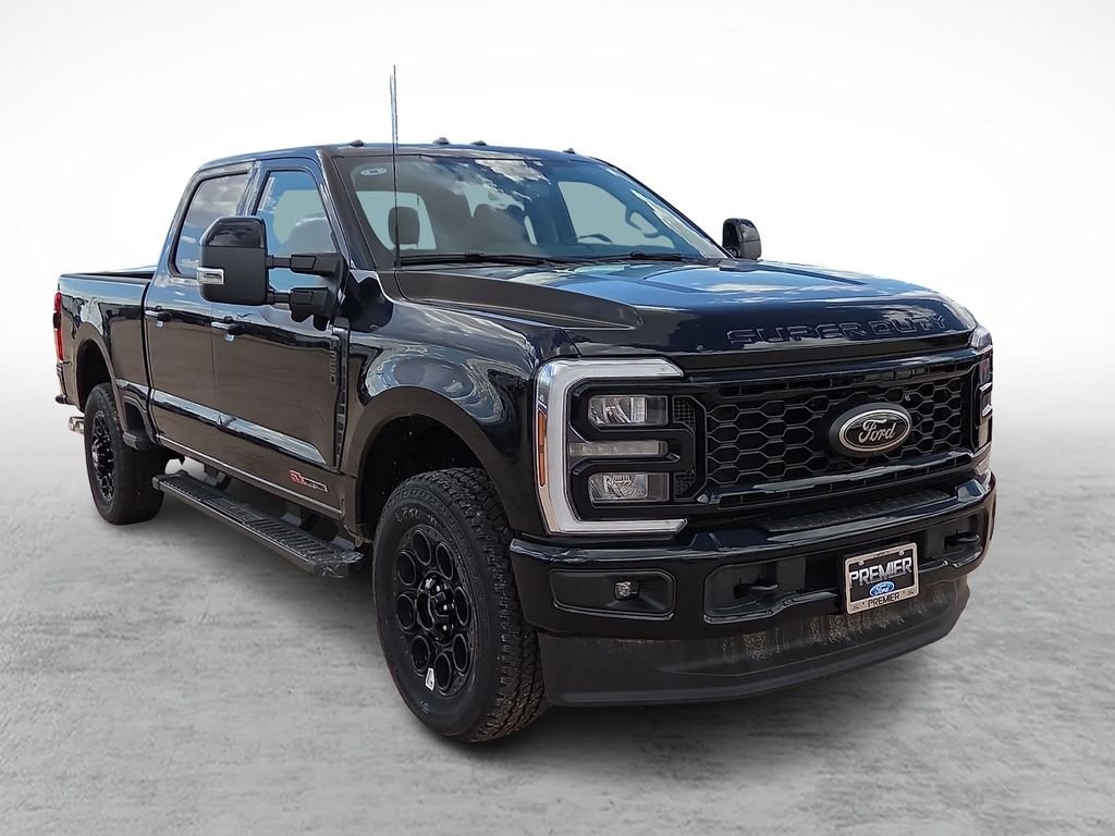 2026 Ford Super Duty F-350 Lariat