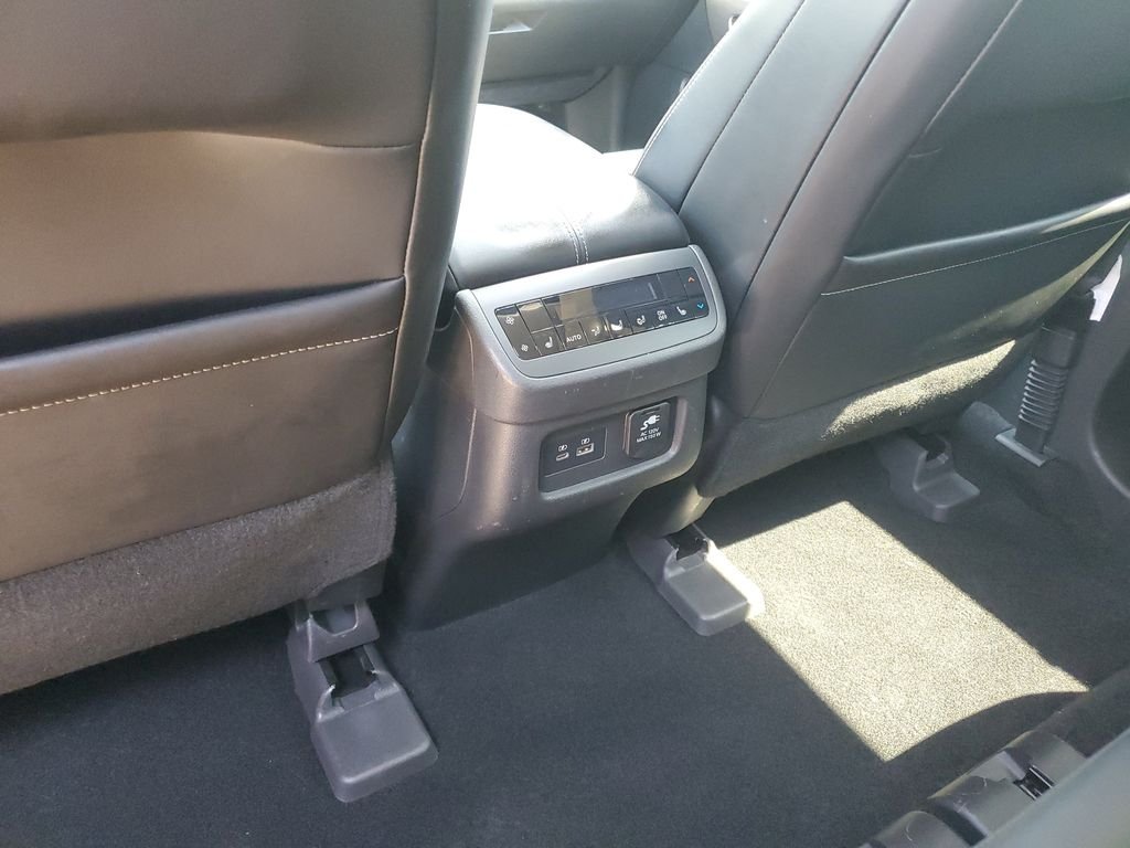 Used 2022 Solid Gray/Super Black Nissan Platinum image 27