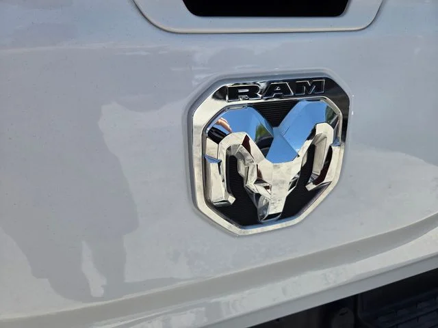 Certified Used 2020 White Ram Big Horn/Lone Star image 5