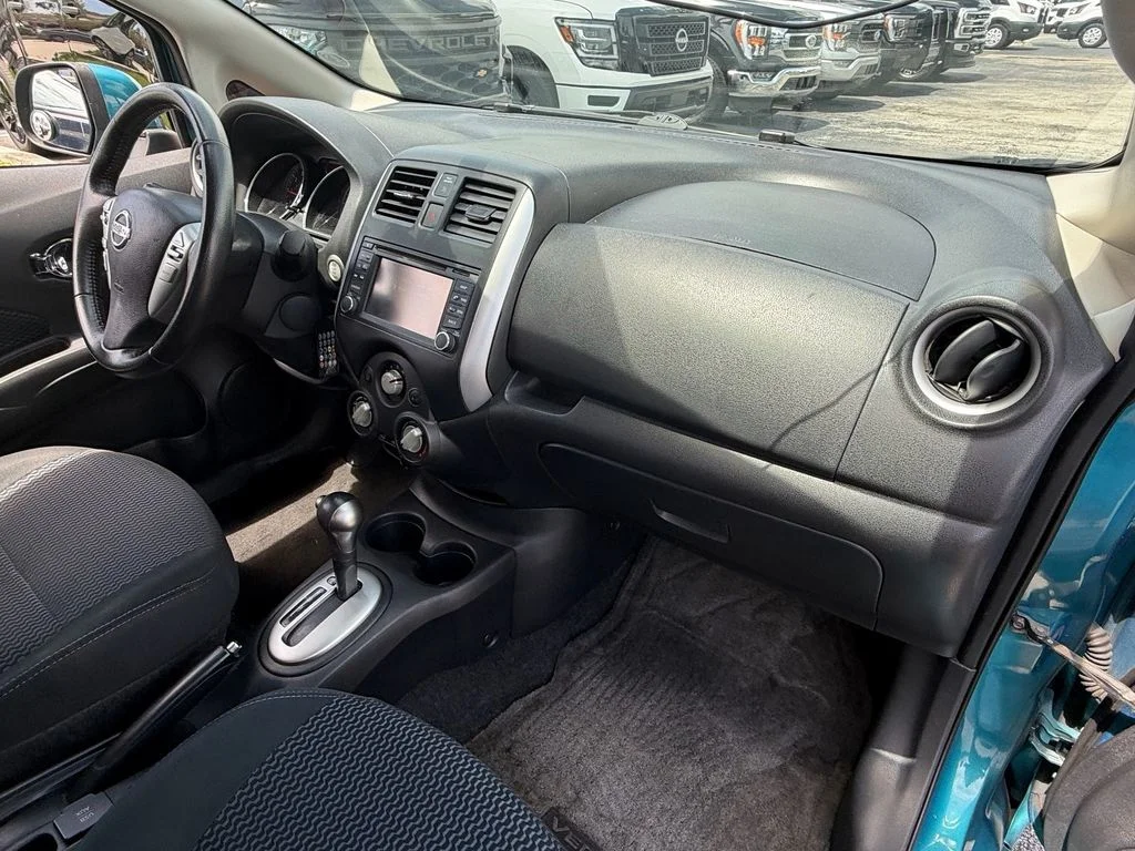 Used 2014 Metallic Peacock Nissan SV image 17