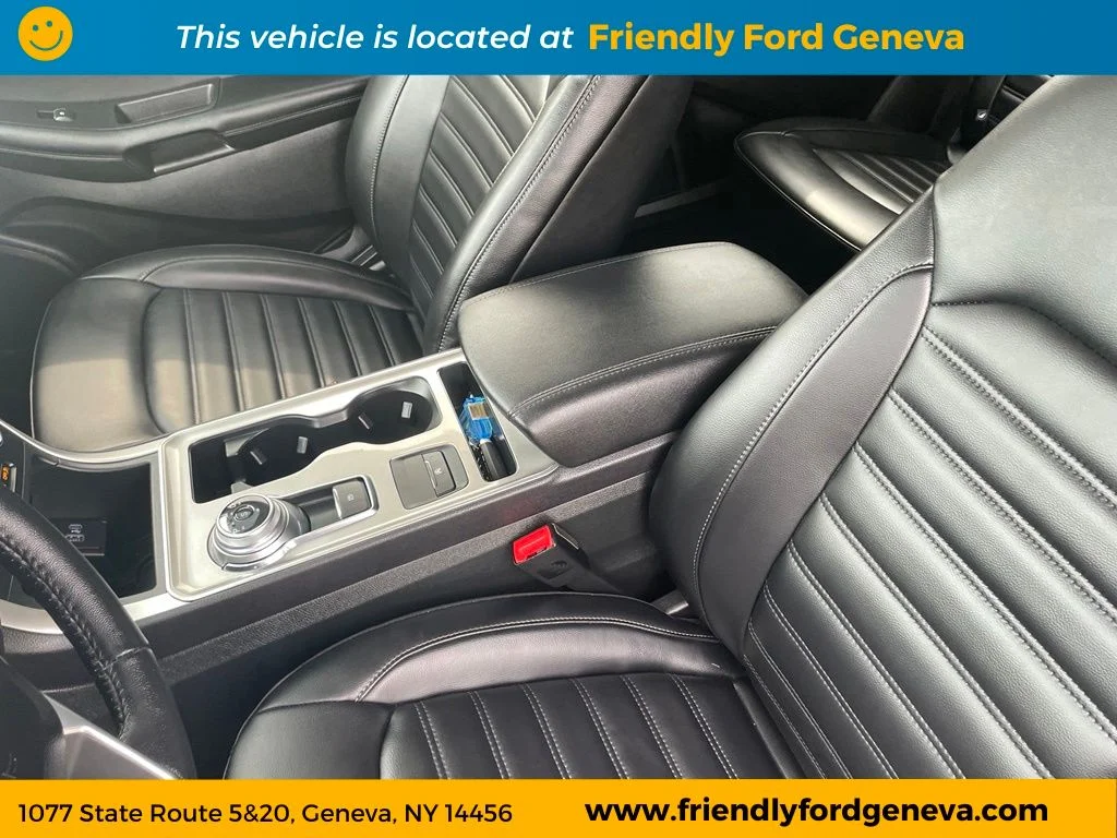 Used 2023 Red Ford SEL image 30