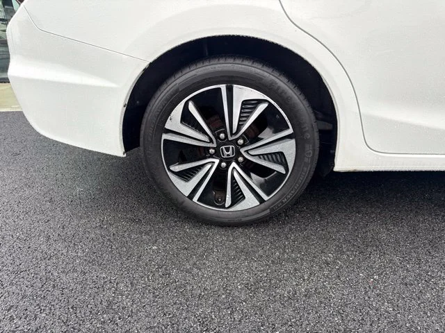 Used 2013 White Honda LX image 9