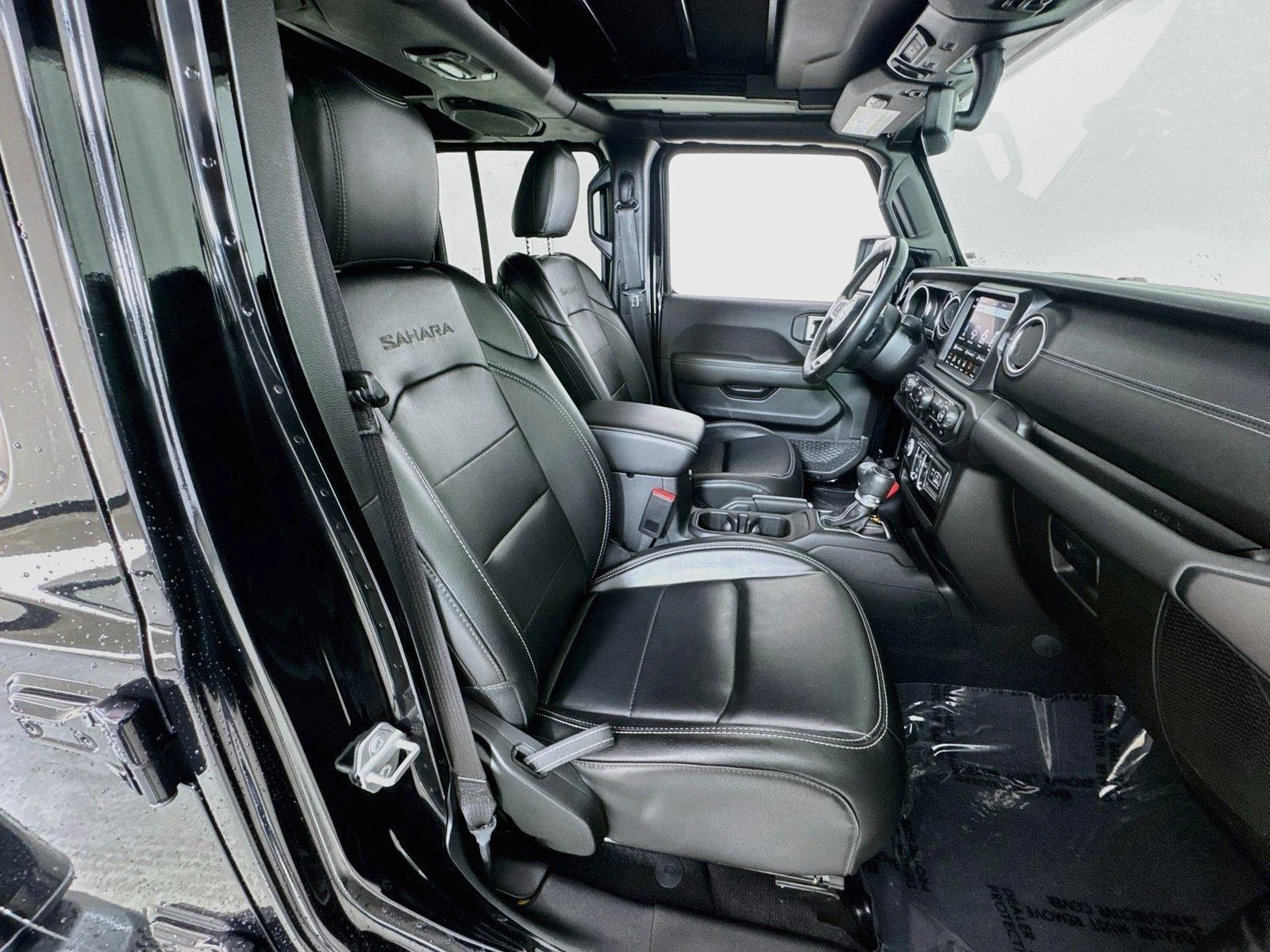 Used 2023 Black Clearcoat Jeep Sahara image 27