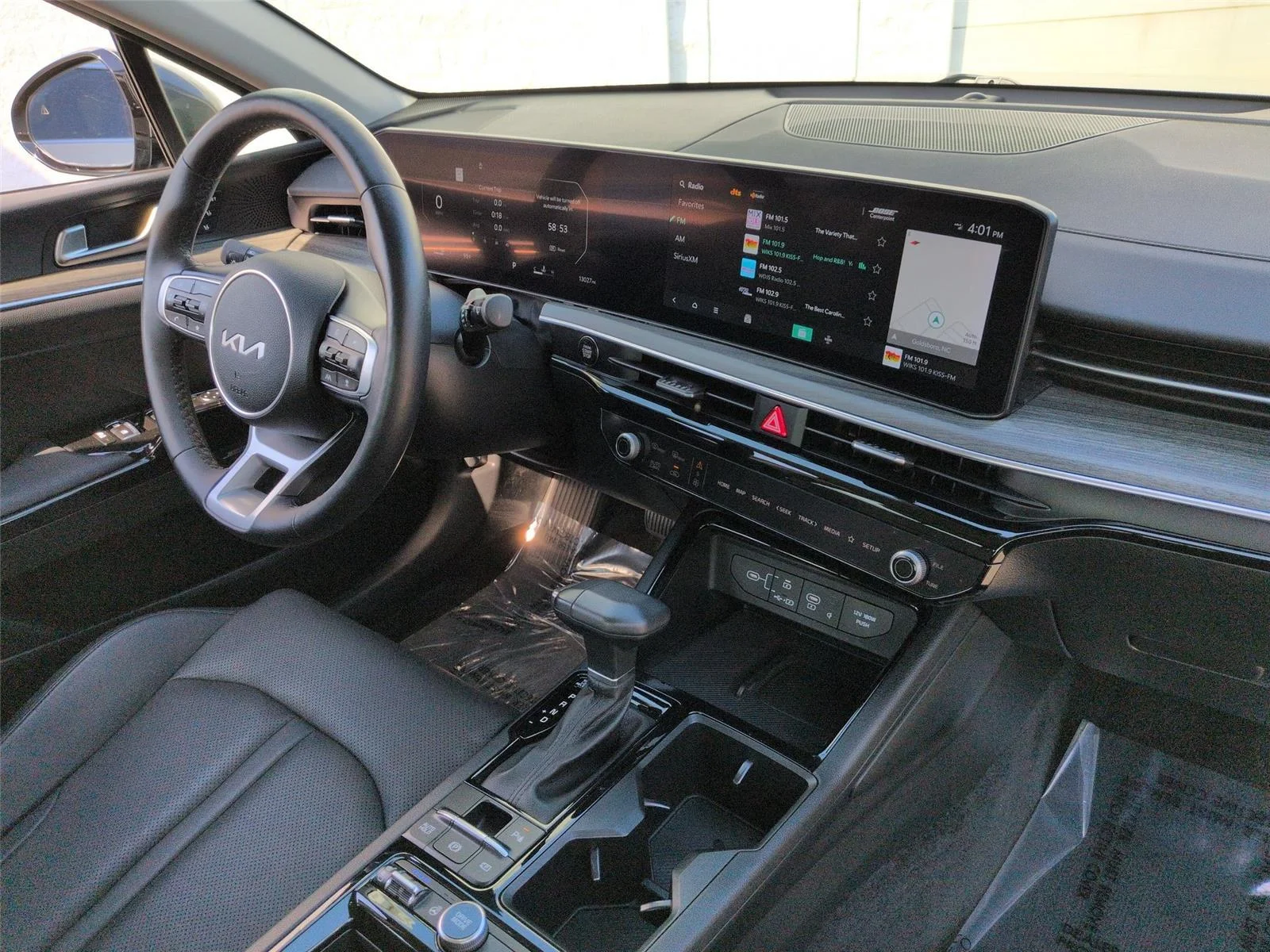 Used 2025 Interstellar Gray Kia EX image 39