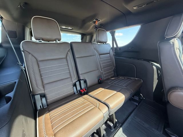Used 2025 White GMC Denali Ultimate image 17