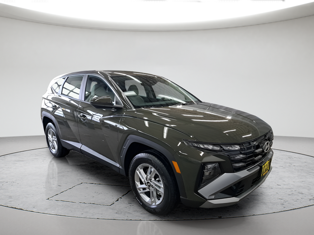 2026 Hyundai TUCSON SE