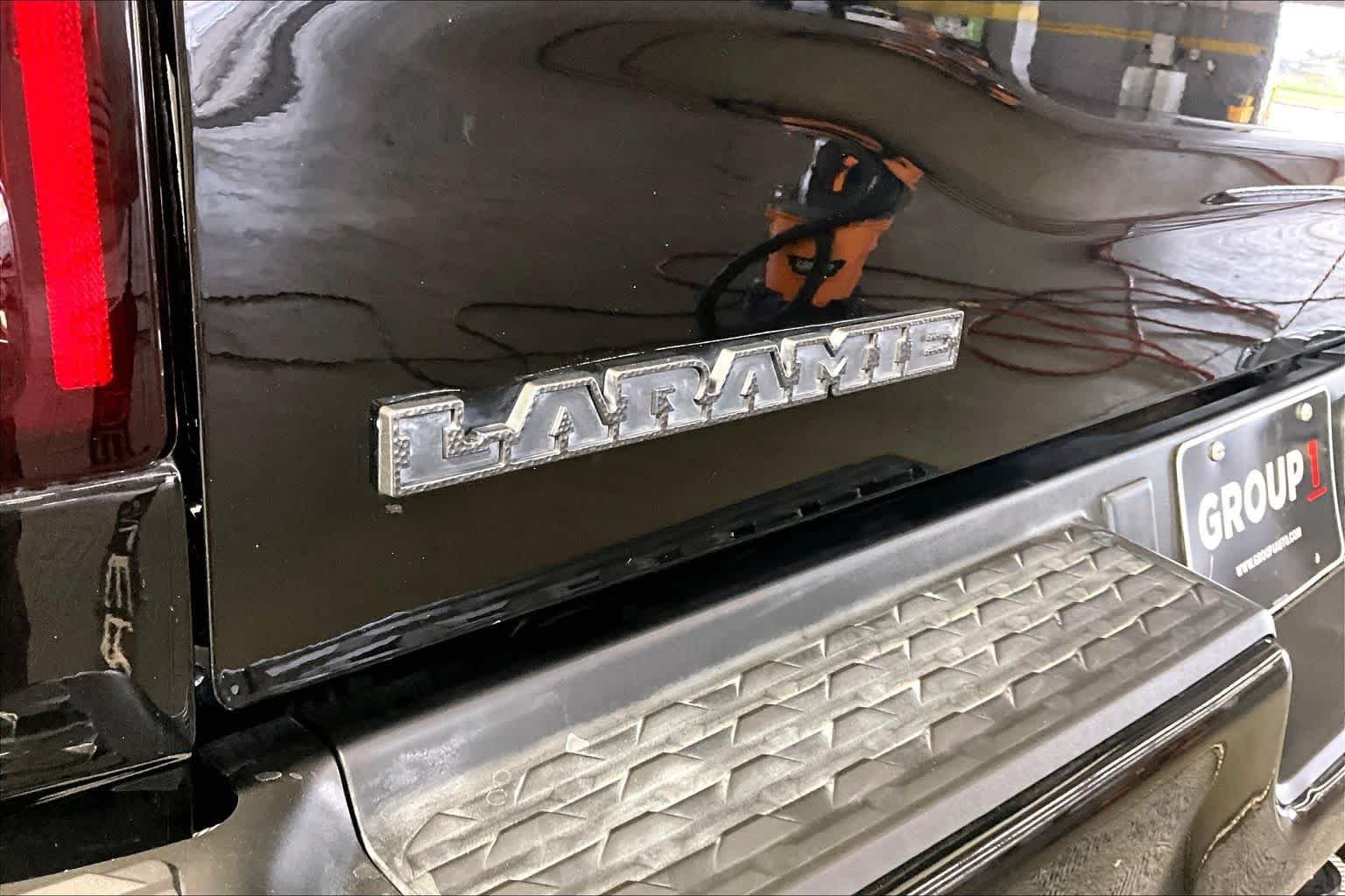 Used 2022 Diamond Black Crystal Pearlcoat Ram Laramie image 28