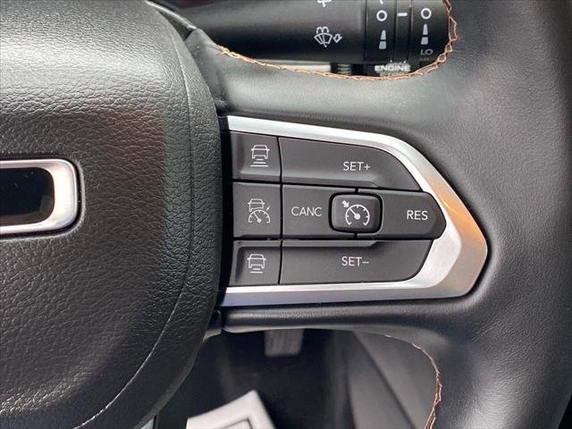 Used 2022 Bright White Clearcoat Jeep Limited image 18