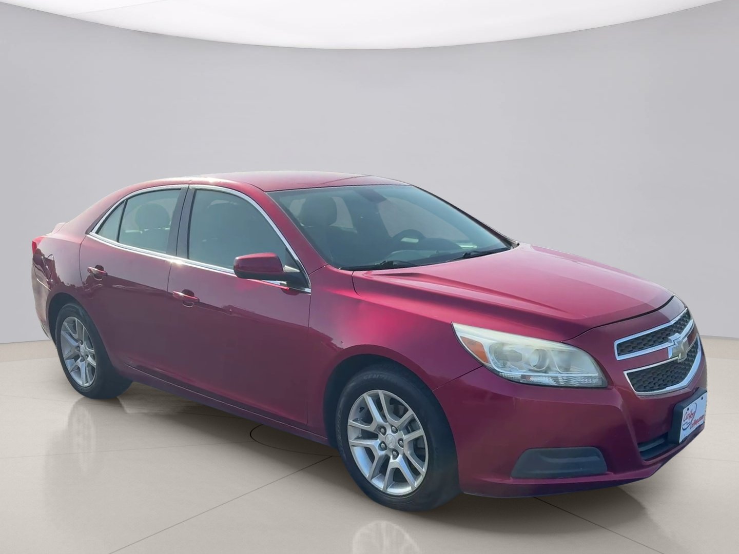 Used 2013 Red Chevrolet ECO image 3