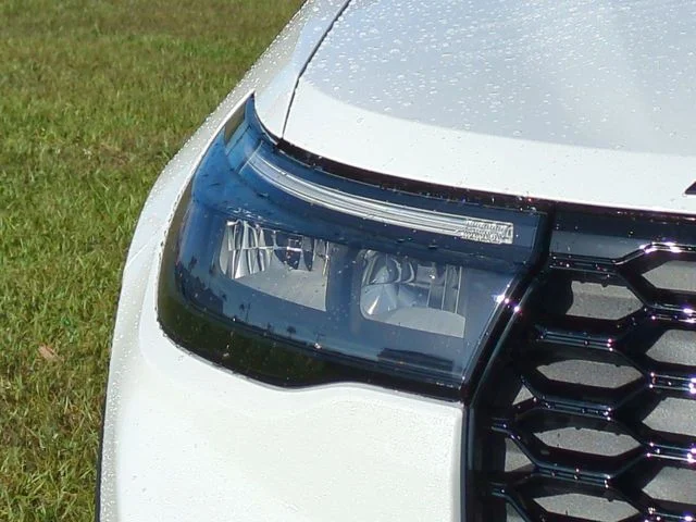 New 2026 Star White Metallic Tri-Coat Ford ST-Line image 10