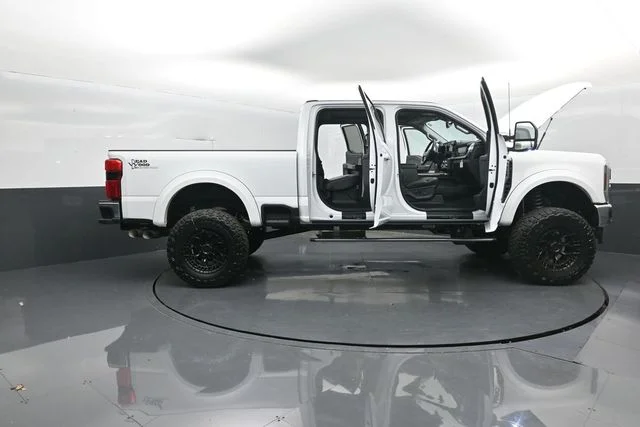 New 2026 Oxford White Ford F-250® Lariat® image 36