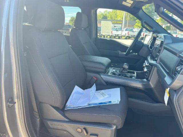 New 2026 Carbonized Gray Metallic Ford XLT image 34