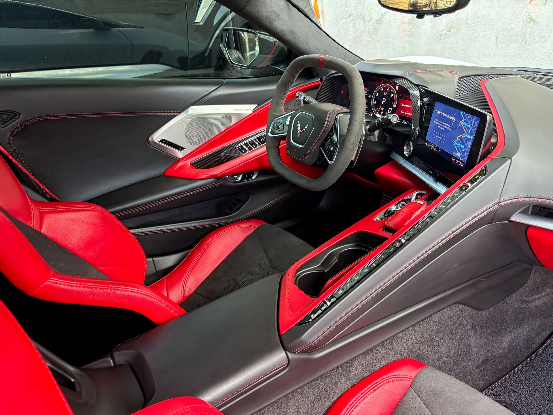 Used 2023 White Chevrolet Stingray image 29