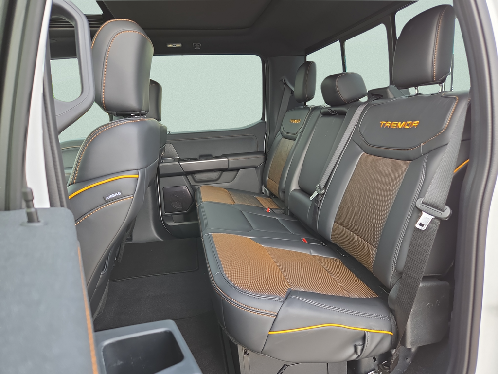 New 2026 Oxford White Ford Tremor® image 13