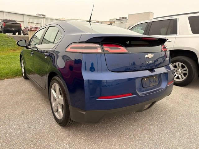 Used 2013 BLUE TOPAZ METALLIC Chevrolet  image 4
