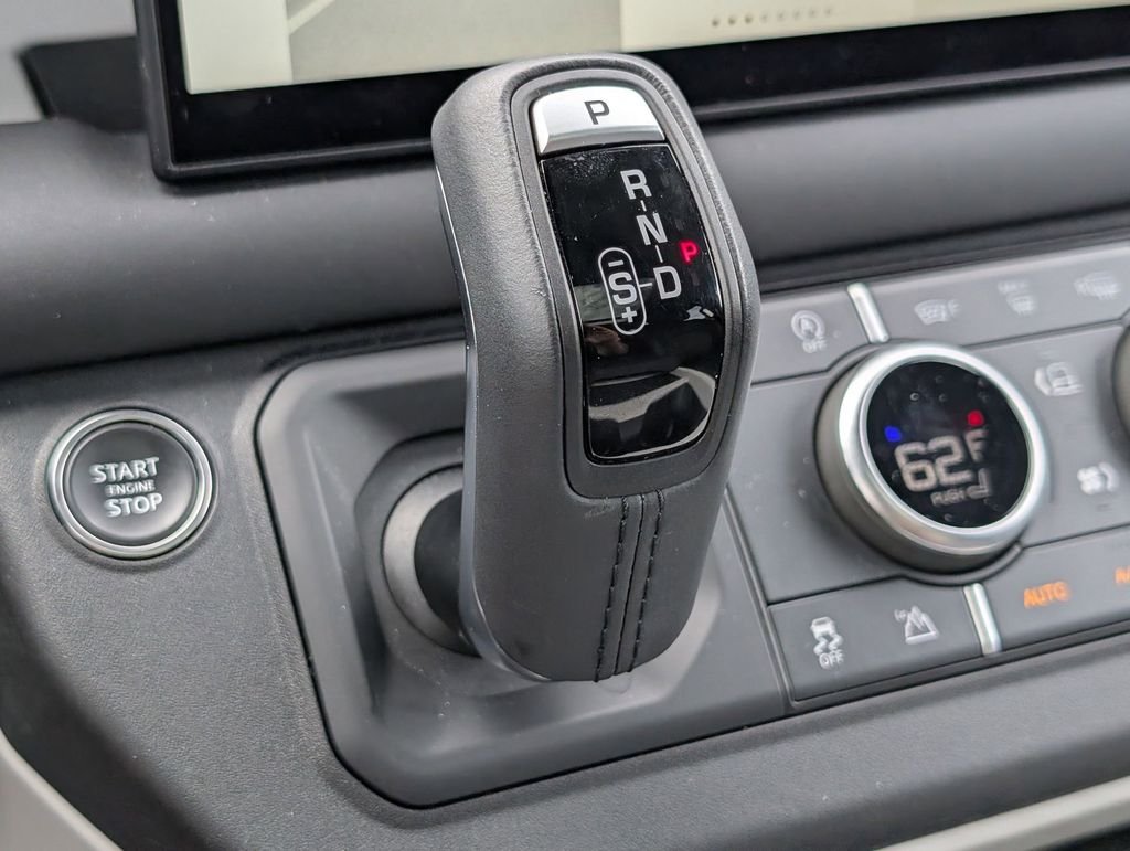 Used 2025 Black Land Rover S image 13