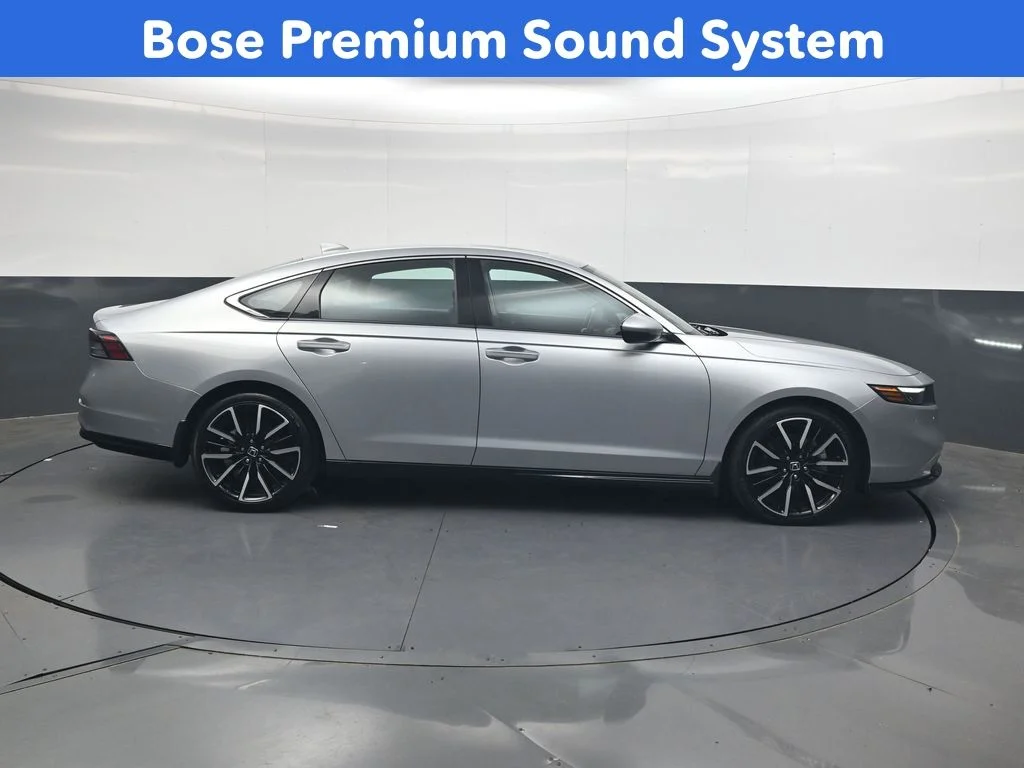 2025 Honda Accord Hybrid Touring - Photo 3