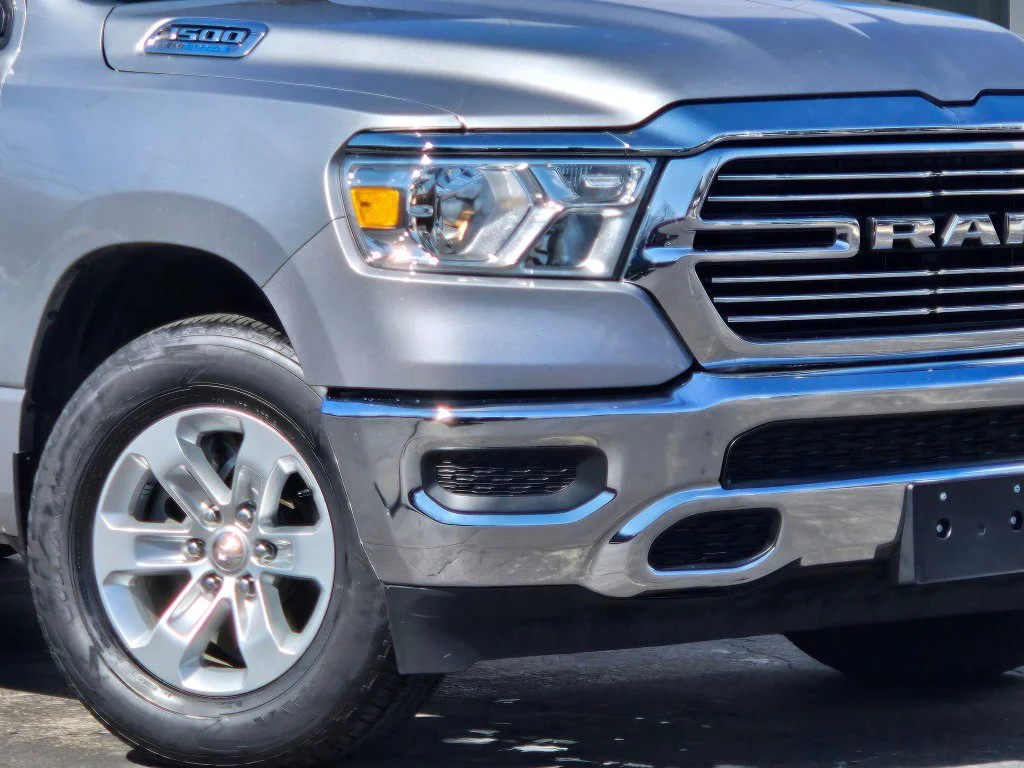 Used 2024 Silver Ram Laramie image 3