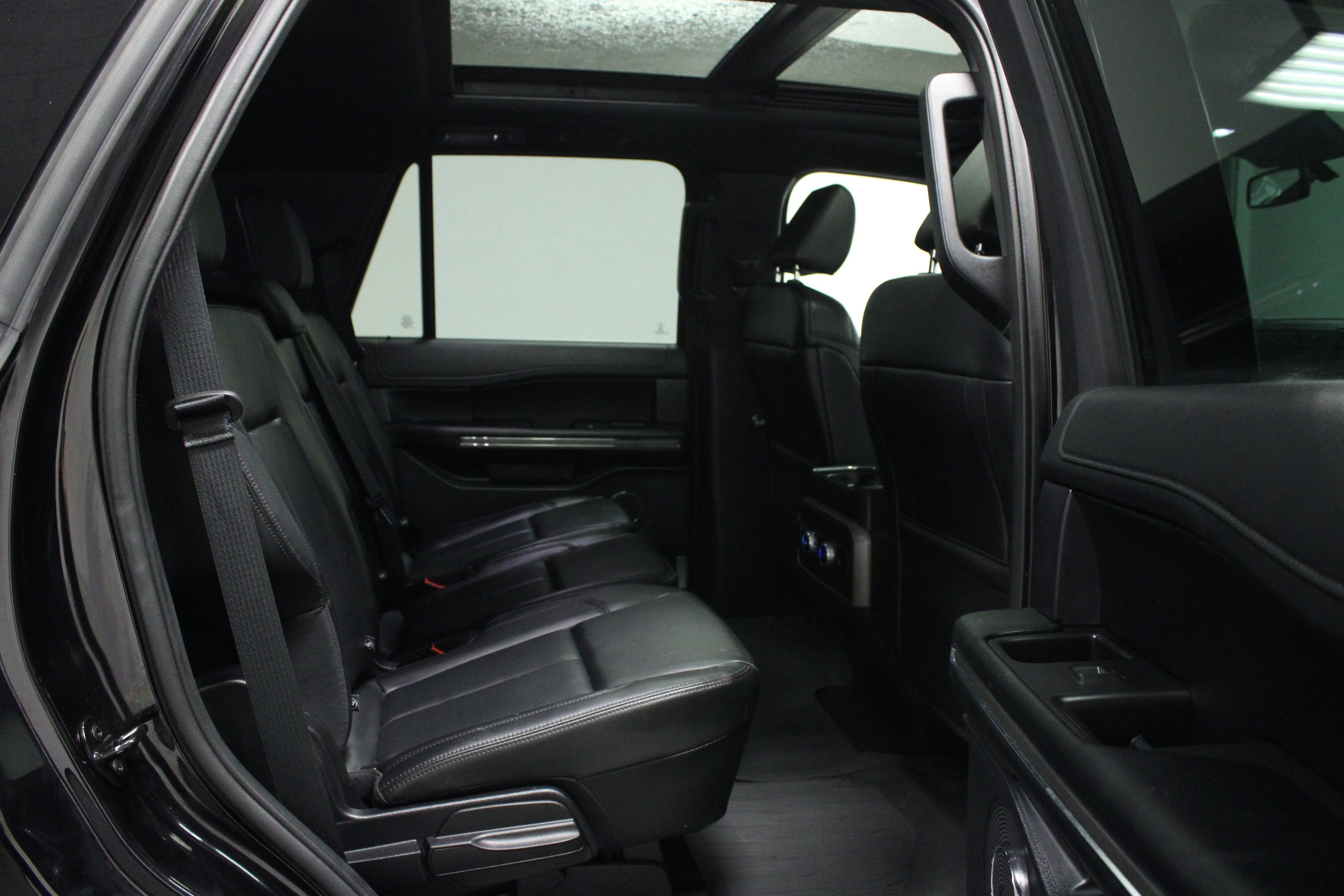 Used 2021 Black Metallic Ford XLT image 15