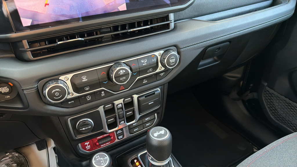 Used 2025 Black Jeep Rubicon image 24