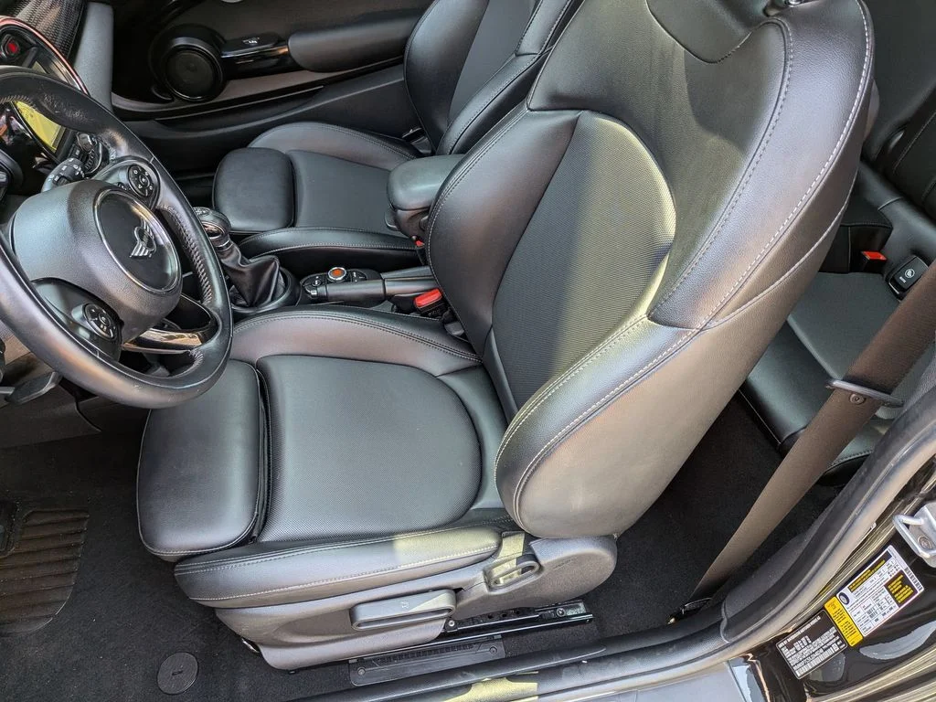 Used 2018 Black MINI Base image 23