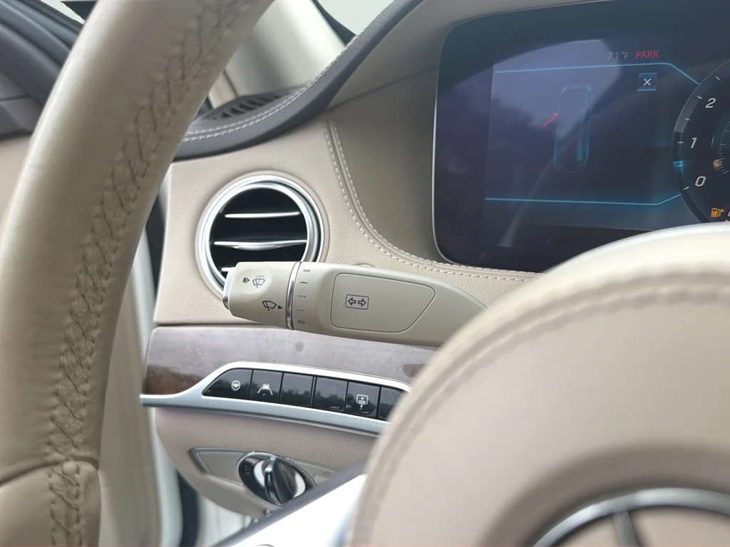 Used 2019 designo Diamond White Mercedes-Benz S 450V image 26
